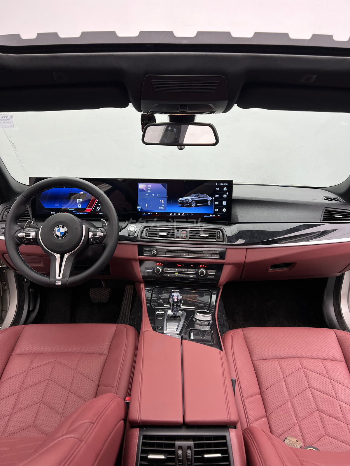 BMW 5 Series F18 | 2014 model | 宝马 5 系 F18|2014 款 – vehicle photo 4